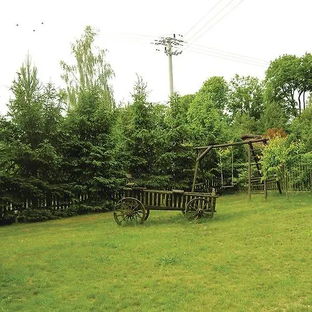 Three-bedroom Holiday In Gierzwald,mielno
