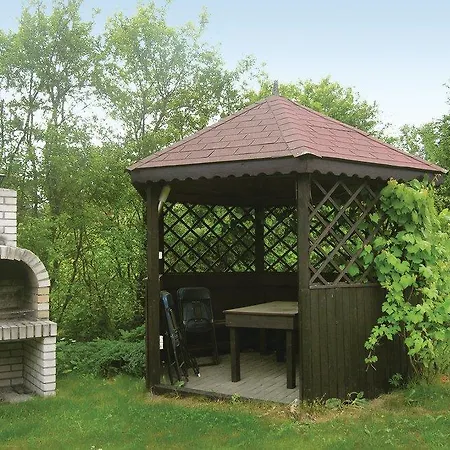 Three-bedroom Holiday In Gierzwald,mielno Holiday home *